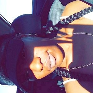 Meet your Posher, Jamia